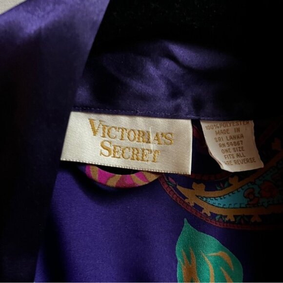 Vintage Victoria's Secret Gold Label belted midi satin robe - Picture 9 of 11